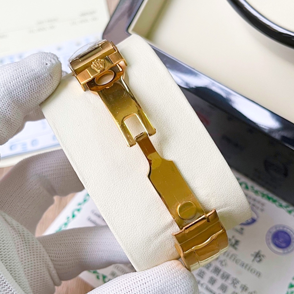 ブランド時計全体デザイン